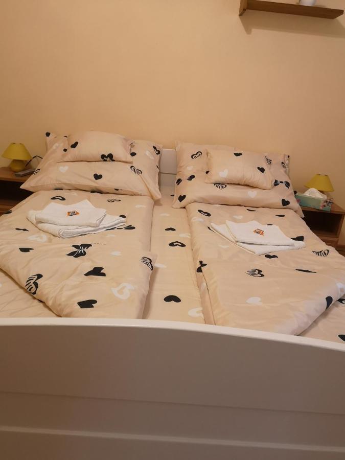 Natasa Apartman โอโรชาซา ภายนอก รูปภาพ