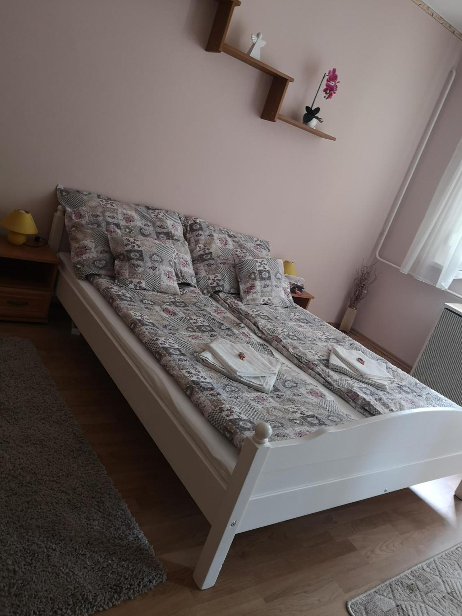 Natasa Apartman โอโรชาซา ภายนอก รูปภาพ